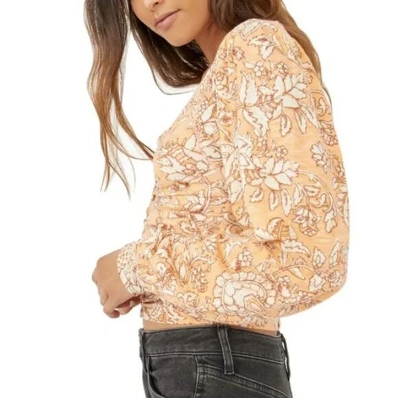 Free People Say the Word Cropped Top Womens Medium Peach Floral Ruched Modal - Picture 4 of 11